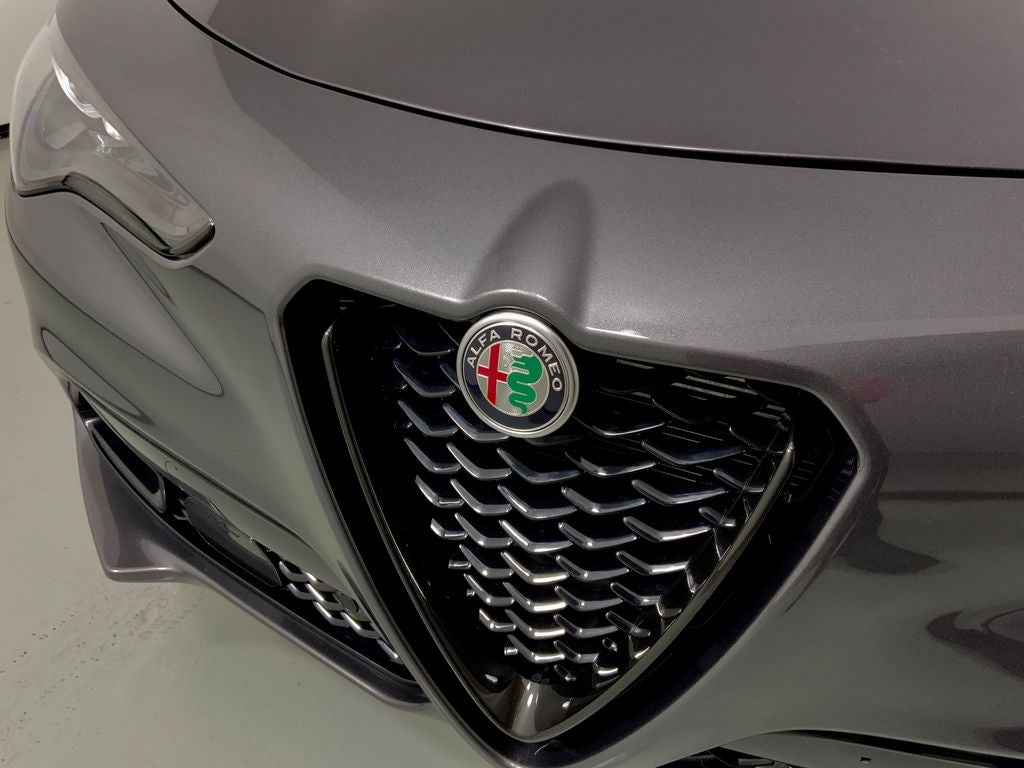 2025 Alfa Romeo Stelvio AWD