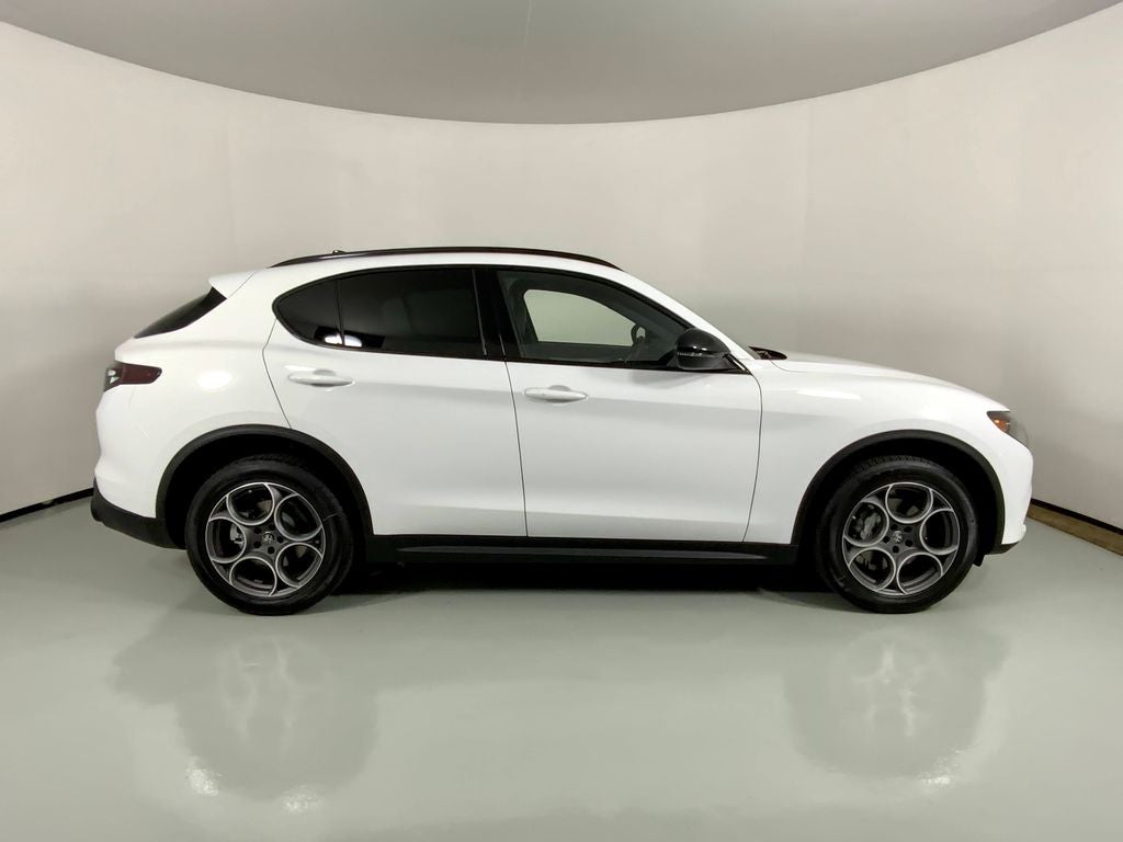 2026 Alfa Romeo Stelvio Sprint