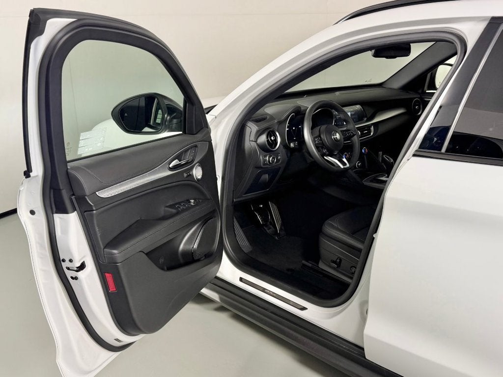 2026 Alfa Romeo Stelvio AWD