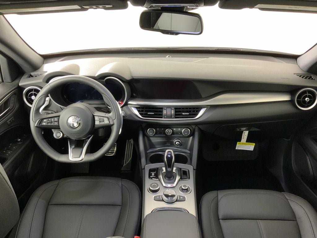 2025 Alfa Romeo Stelvio AWD