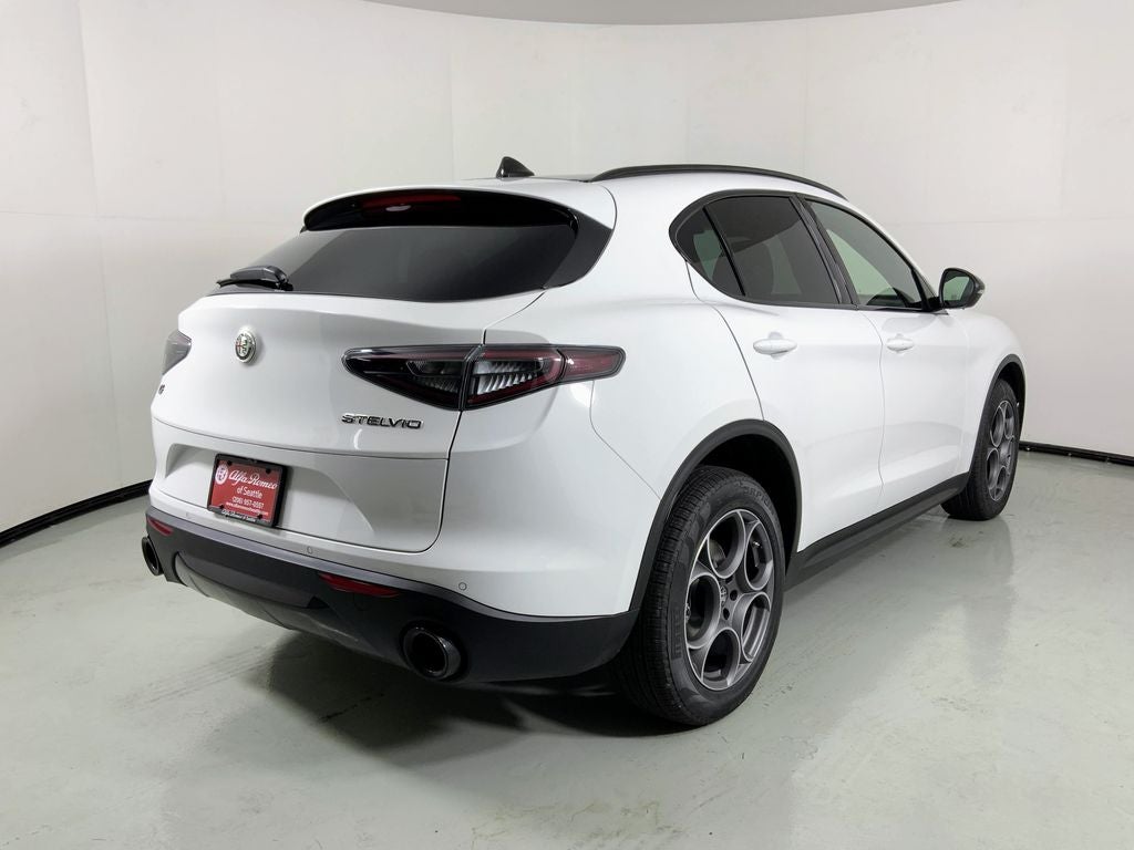 2025 Alfa Romeo Stelvio AWD