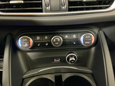 2025 Alfa Romeo Stelvio AWD