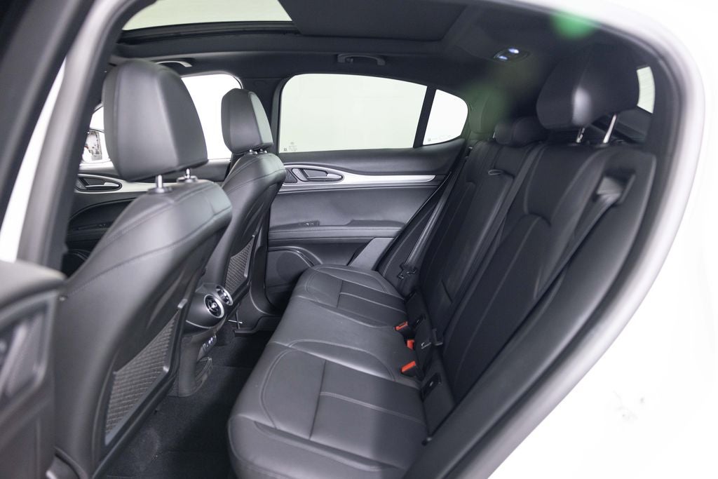 2025 Alfa Romeo Stelvio Ti