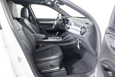 2025 Alfa Romeo Stelvio Ti