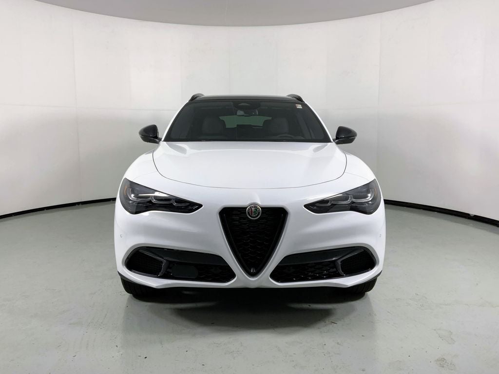 2025 Alfa Romeo Stelvio AWD