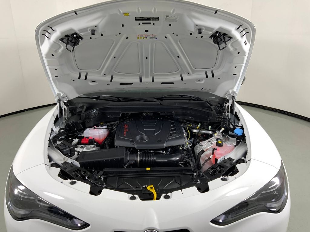 2025 Alfa Romeo Stelvio AWD