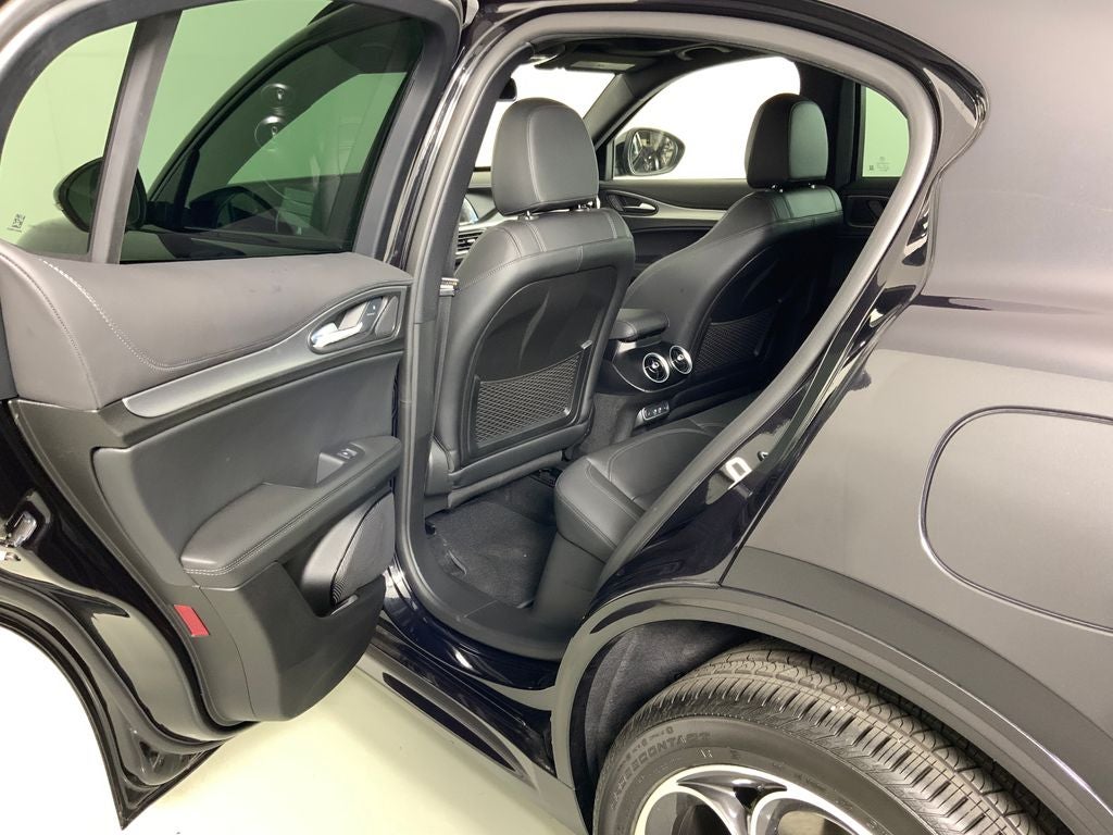 2026 Alfa Romeo Stelvio Veloce