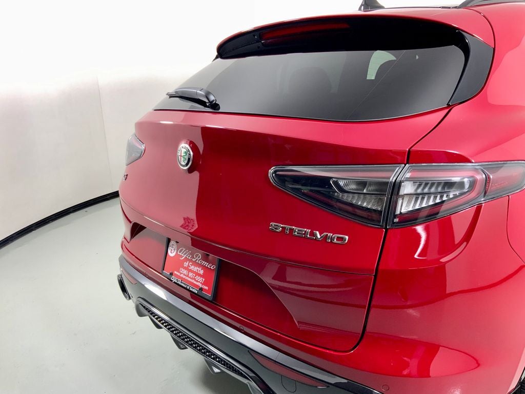 2026 Alfa Romeo Stelvio Veloce