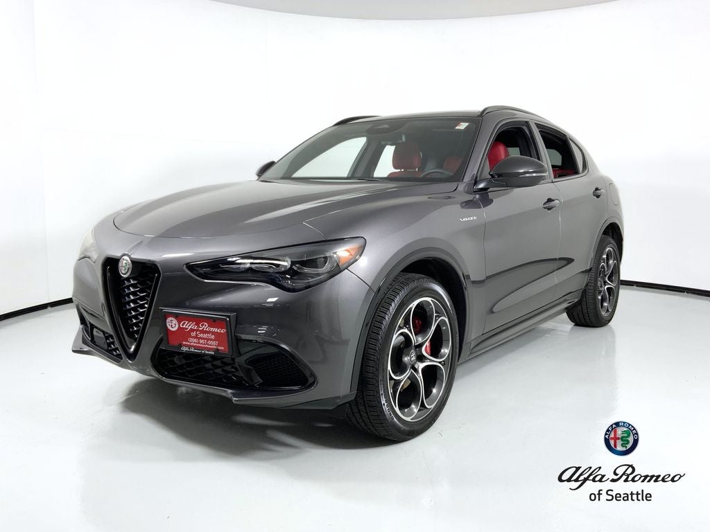 2025 Alfa Romeo Stelvio AWD