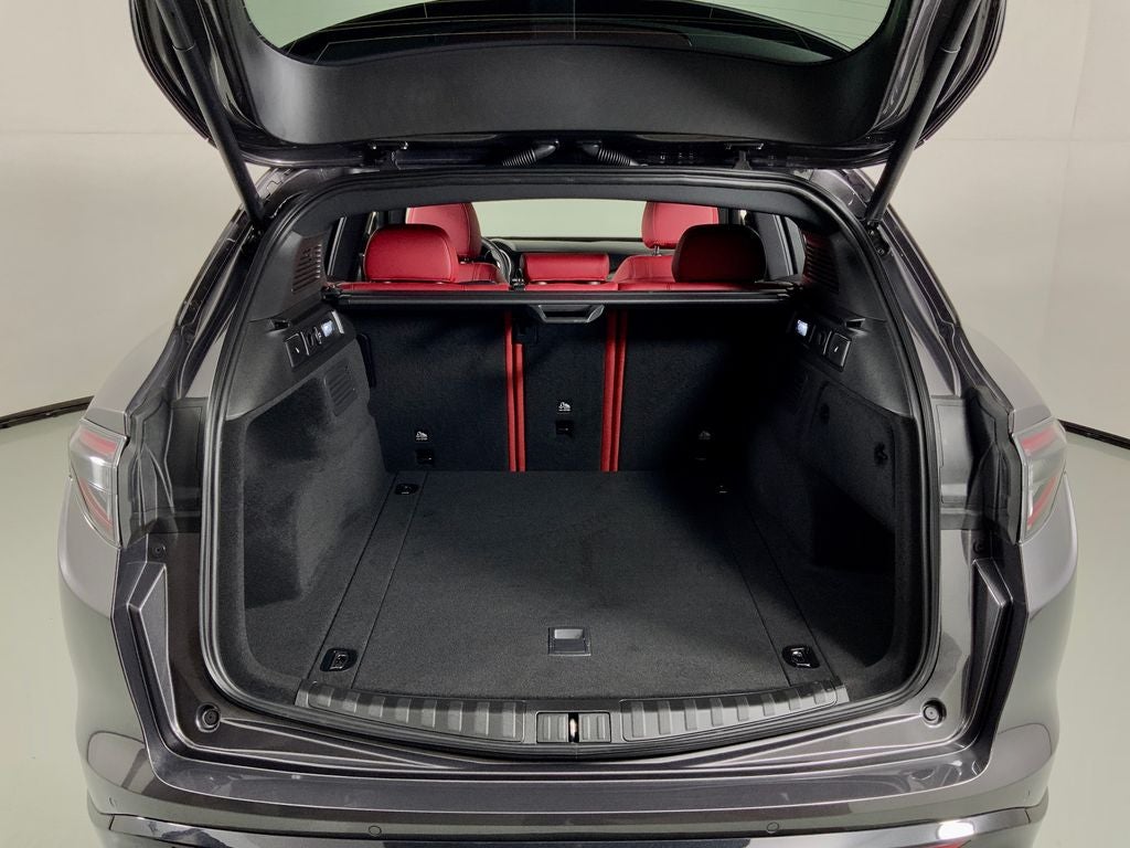 2025 Alfa Romeo Stelvio AWD