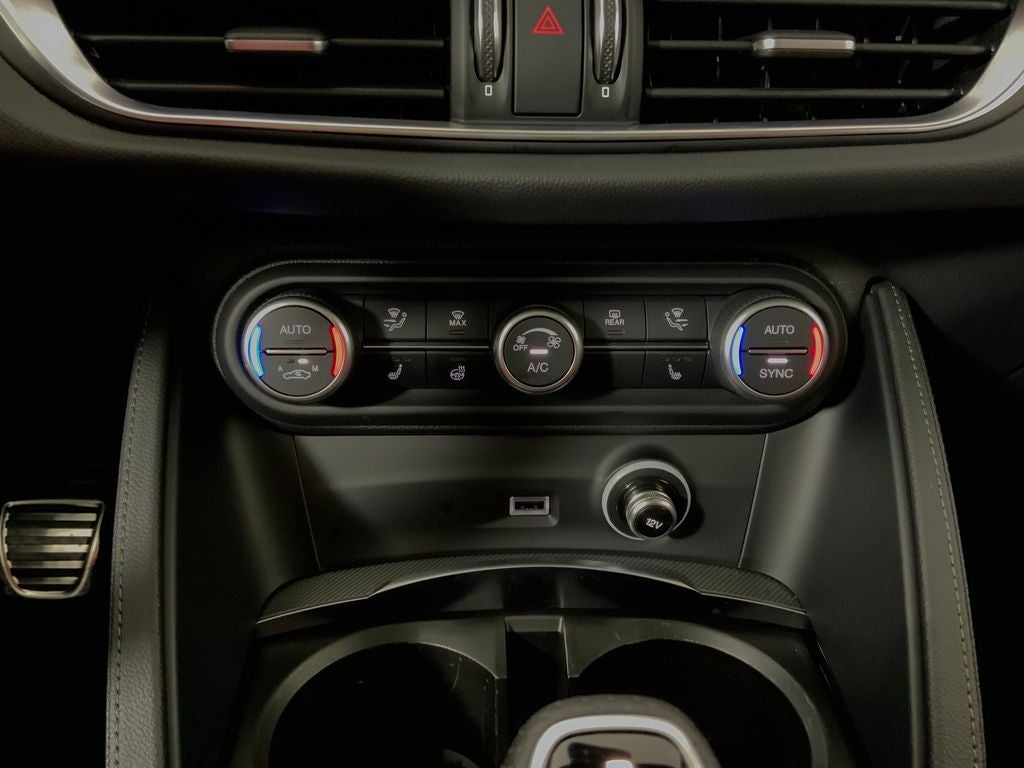 2025 Alfa Romeo Stelvio AWD