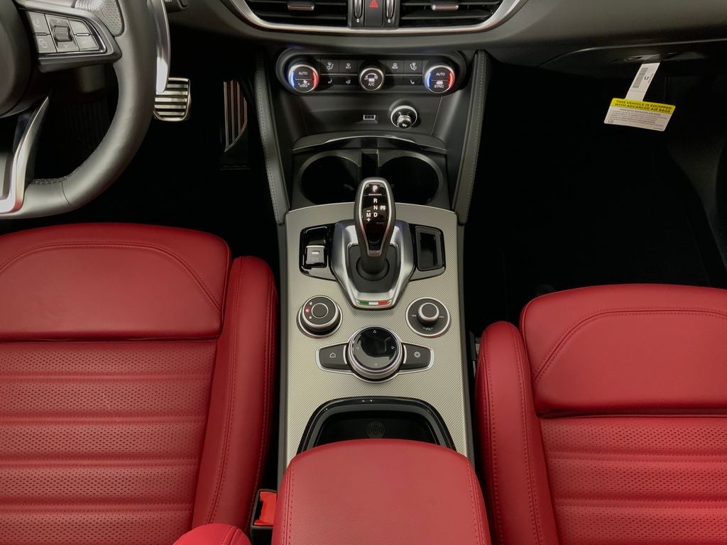 2025 Alfa Romeo Stelvio AWD