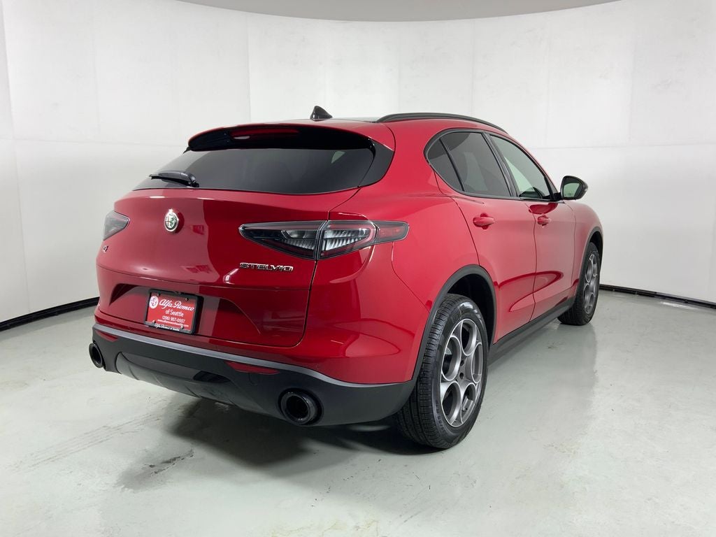 2025 Alfa Romeo Stelvio AWD