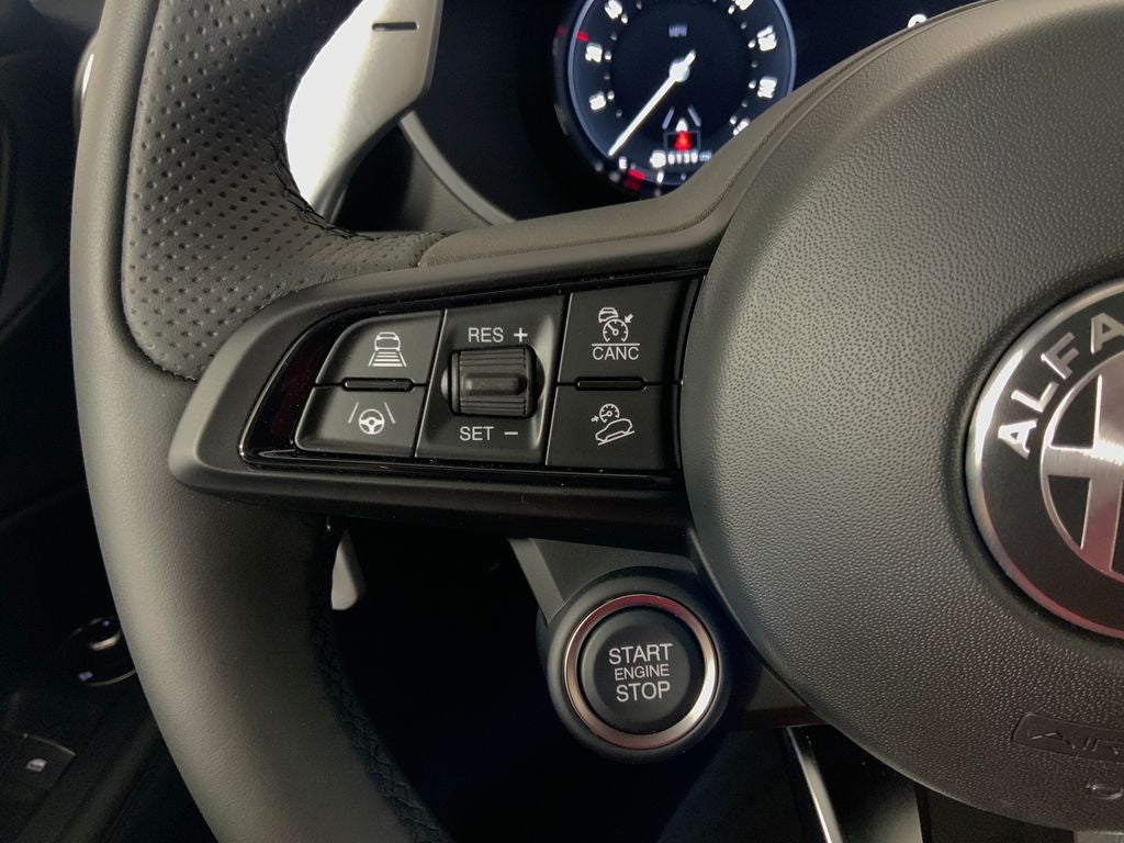 2025 Alfa Romeo Stelvio AWD