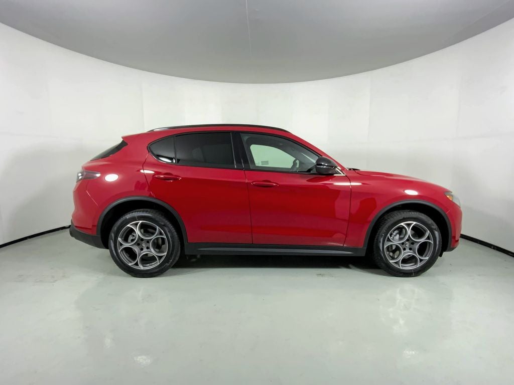 2025 Alfa Romeo Stelvio AWD