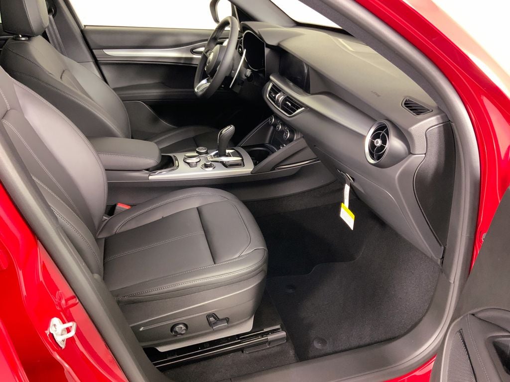 2025 Alfa Romeo Stelvio AWD