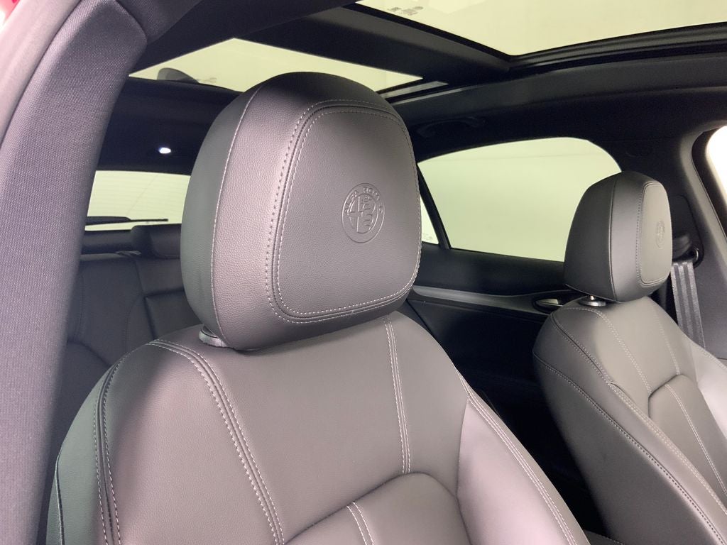 2025 Alfa Romeo Stelvio AWD