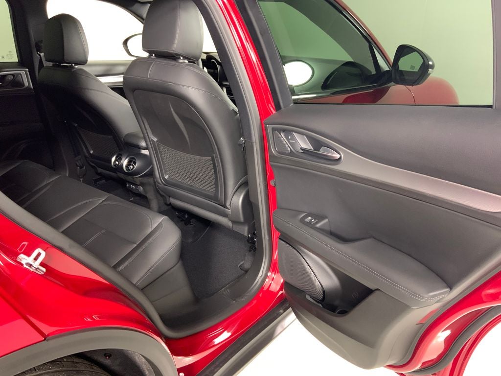 2025 Alfa Romeo Stelvio AWD