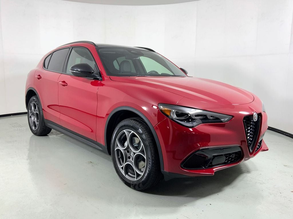 2025 Alfa Romeo Stelvio AWD