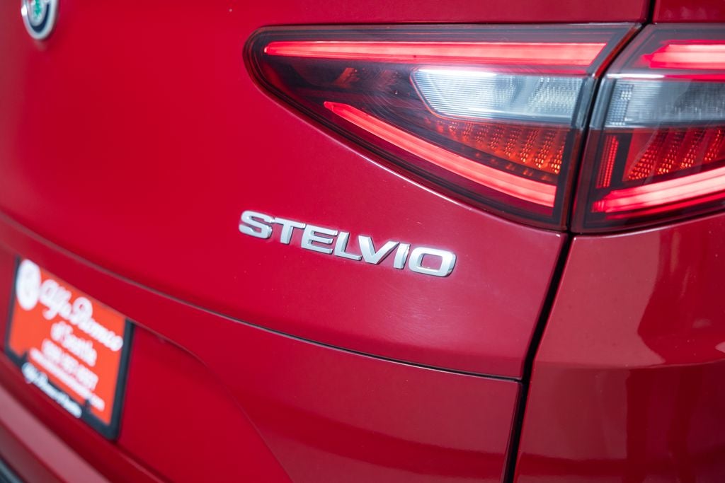 2023 Alfa Romeo Stelvio Veloce
