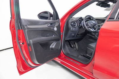 2023 Alfa Romeo Stelvio Veloce