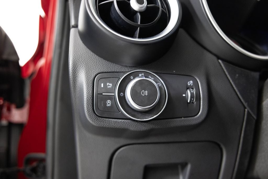 2023 Alfa Romeo Stelvio Veloce