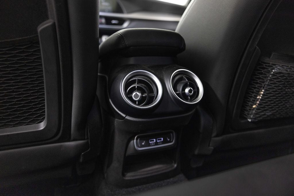 2023 Alfa Romeo Stelvio Veloce