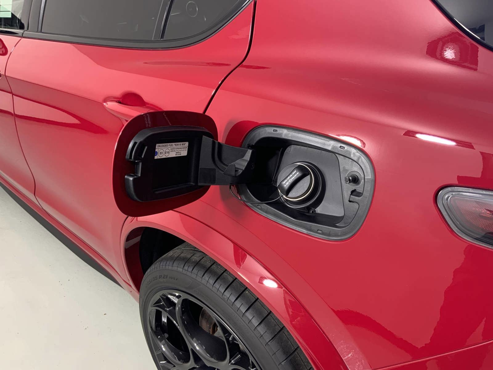 2024 Alfa Romeo Stelvio Quadrifoglio