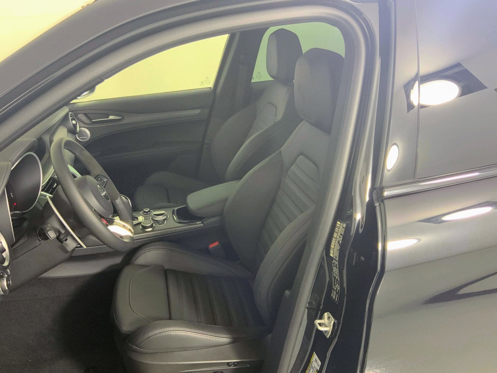 2024 Alfa Romeo Stelvio Quadrifoglio