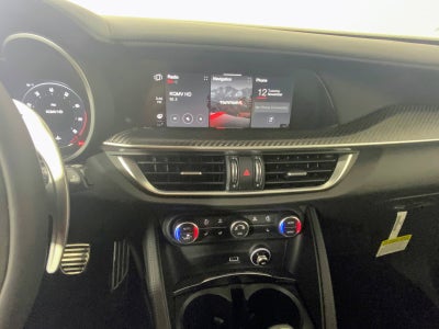 2024 Alfa Romeo Stelvio Quadrifoglio