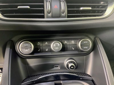 2024 Alfa Romeo Stelvio Quadrifoglio