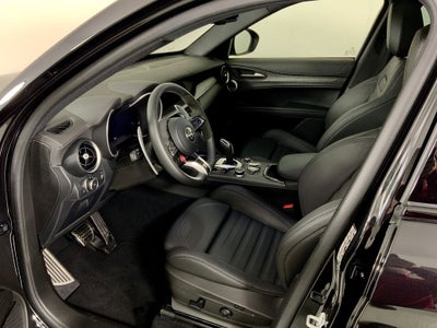 2024 Alfa Romeo Stelvio Quadrifoglio Carbon