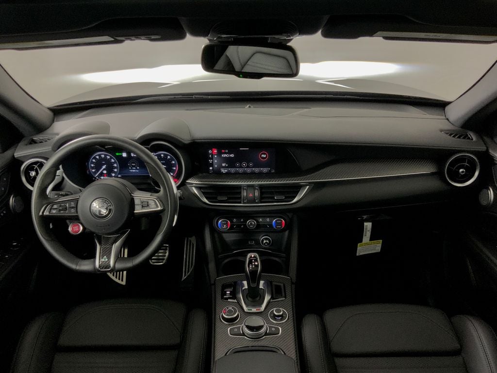2024 Alfa Romeo Stelvio Quadrifoglio Carbon