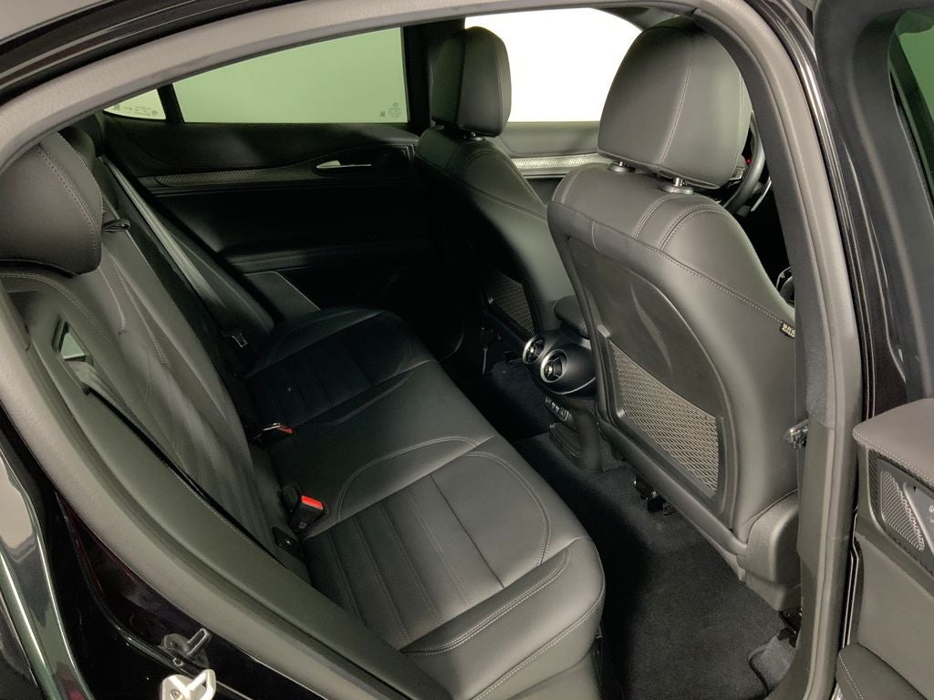 2024 Alfa Romeo Stelvio Quadrifoglio Carbon