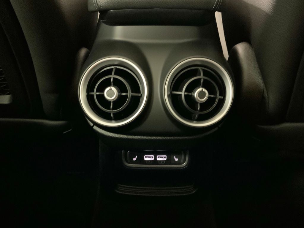 2024 Alfa Romeo Stelvio Quadrifoglio Carbon