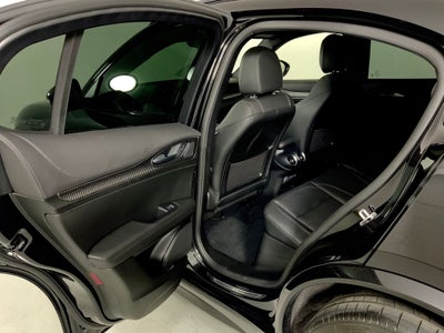 2024 Alfa Romeo Stelvio Quadrifoglio Carbon