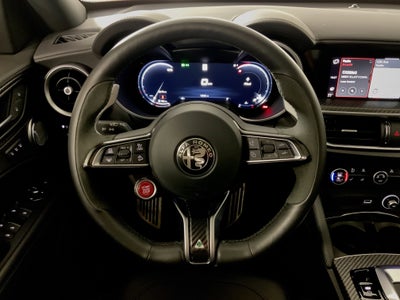2024 Alfa Romeo Stelvio Quadrifoglio