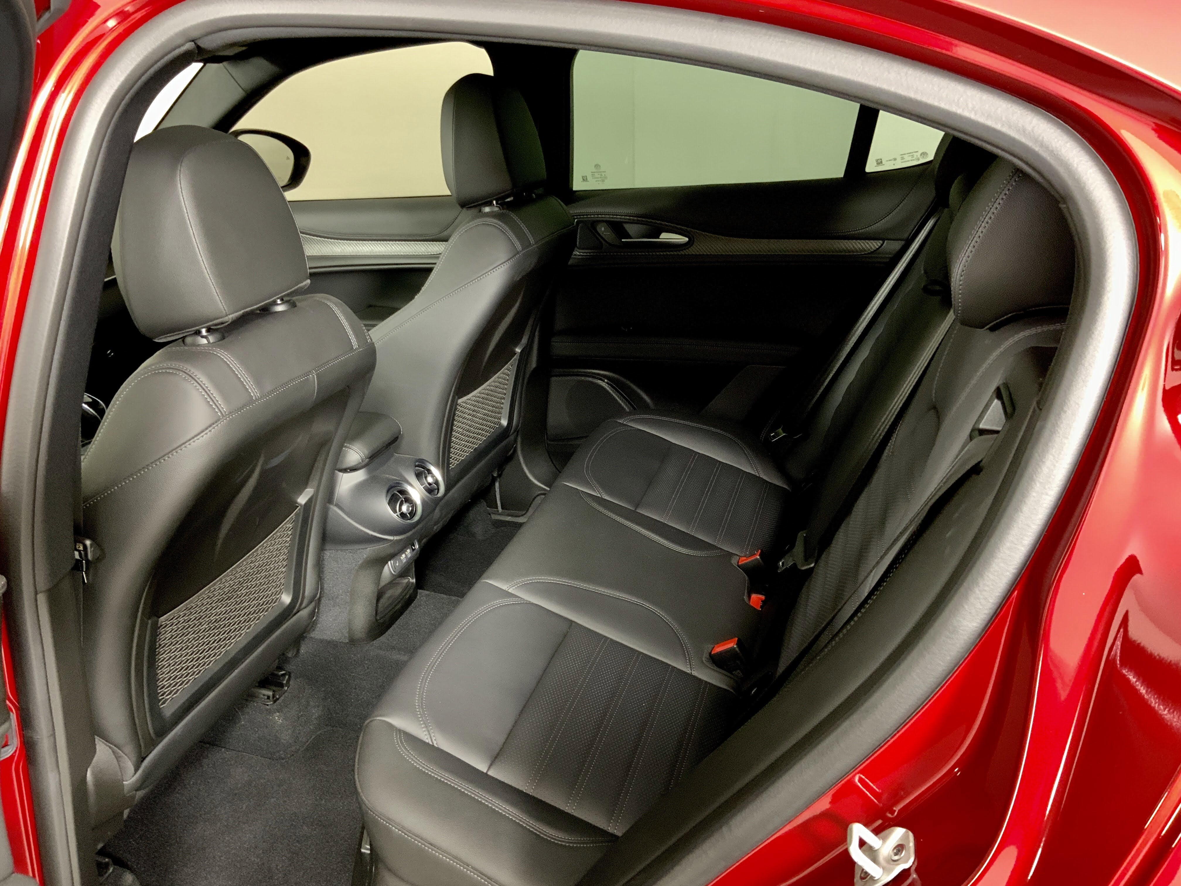 2024 Alfa Romeo Stelvio Quadrifoglio