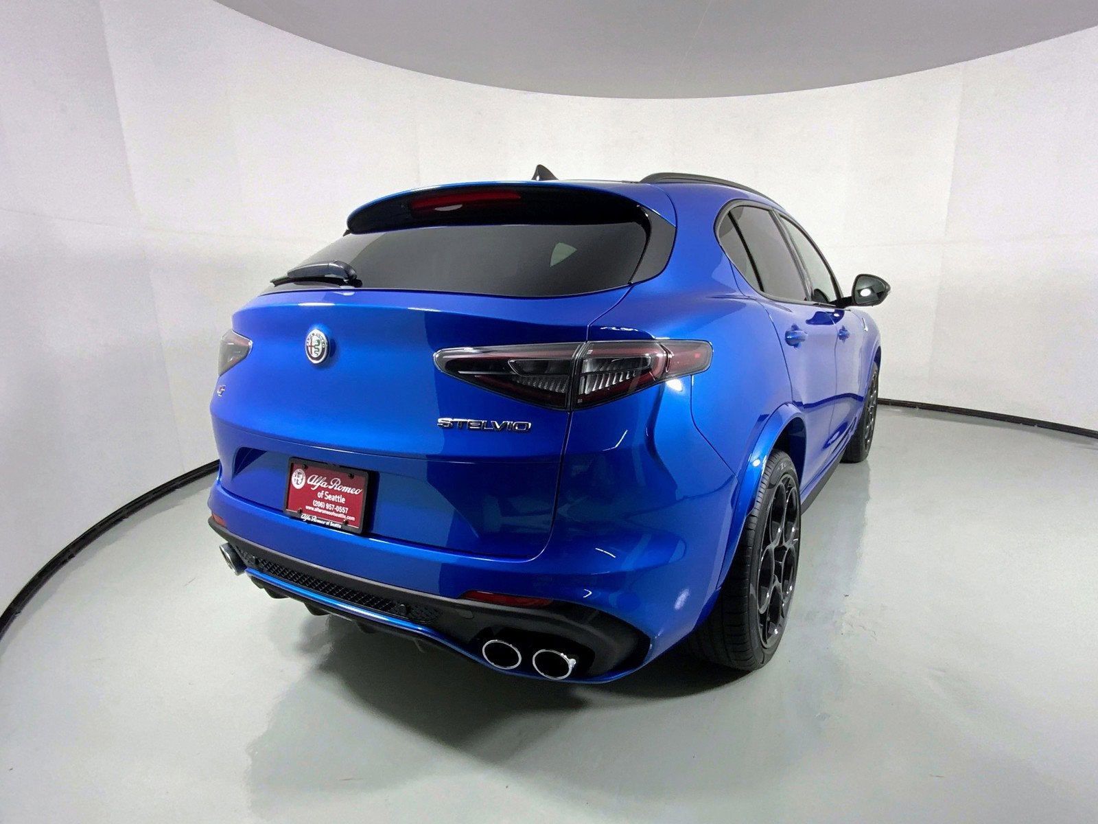 2024 Alfa Romeo Stelvio Quadrifoglio