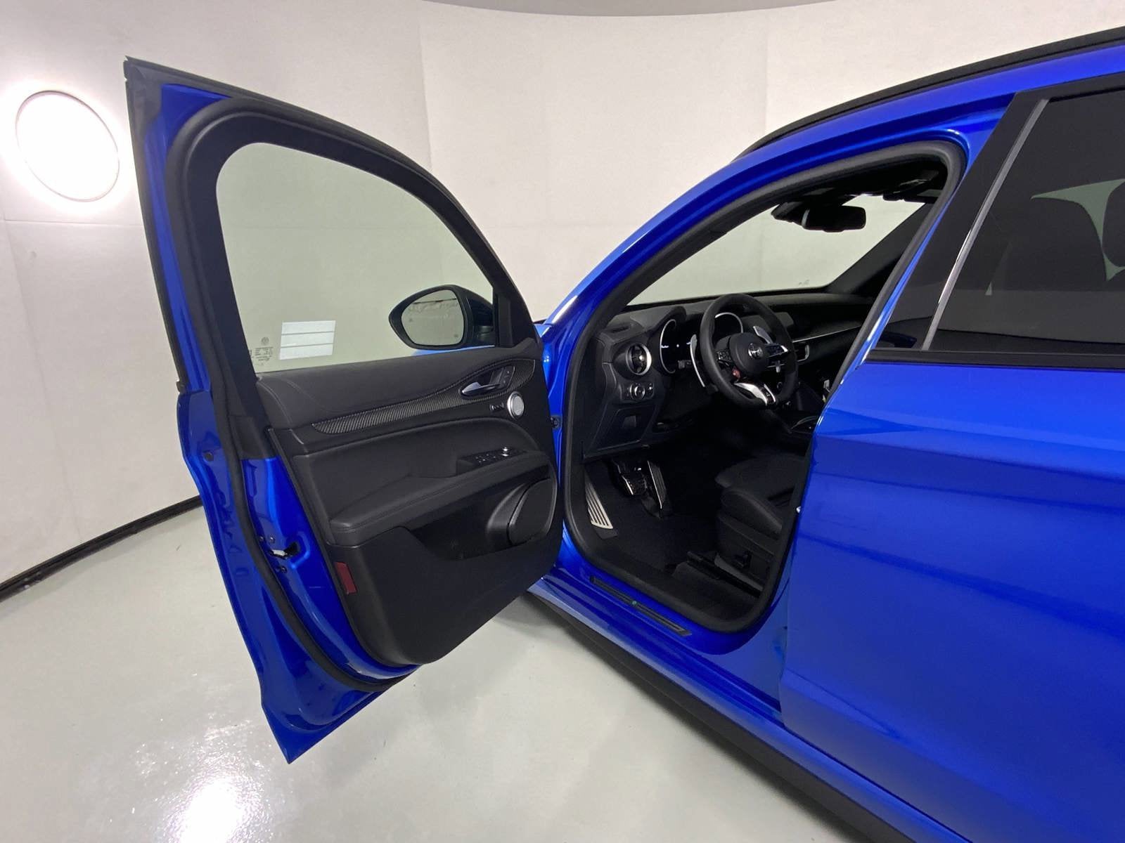 2024 Alfa Romeo Stelvio Quadrifoglio