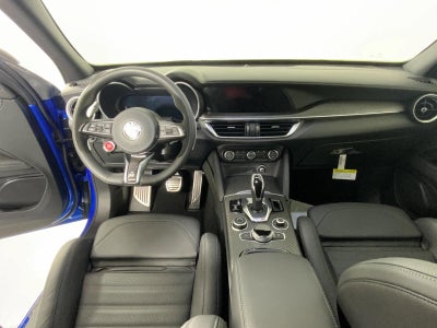 2024 Alfa Romeo Stelvio Quadrifoglio