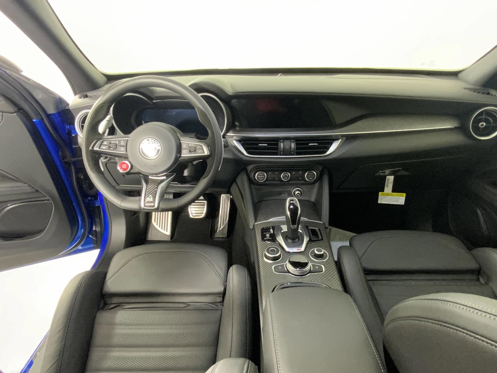 2024 Alfa Romeo Stelvio Quadrifoglio