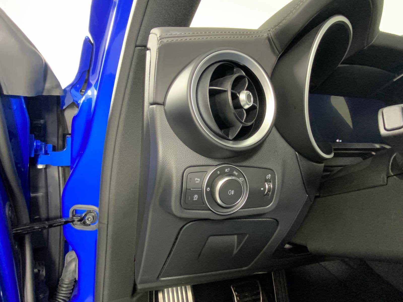 2024 Alfa Romeo Stelvio Quadrifoglio