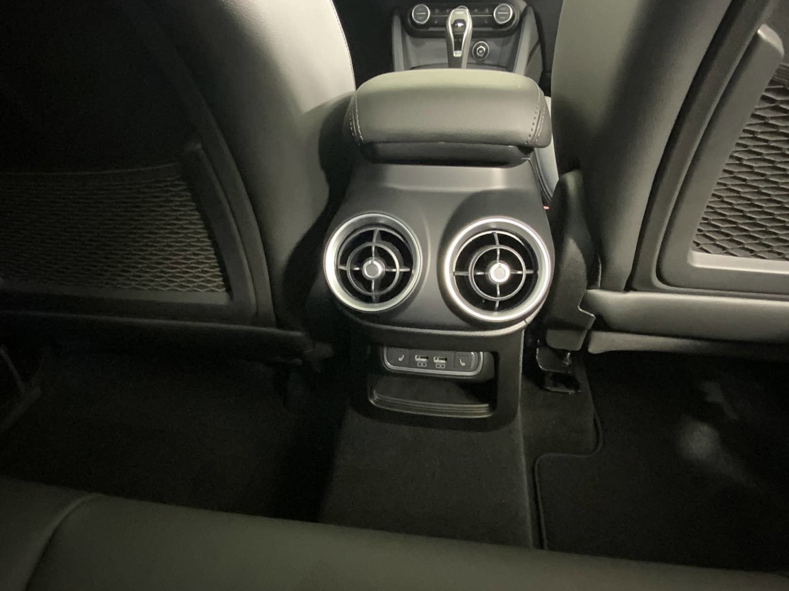 2024 Alfa Romeo Stelvio Quadrifoglio