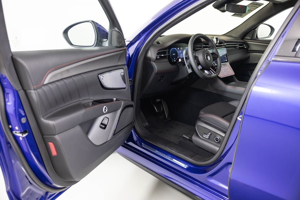2026 Maserati Grecale Modena V6