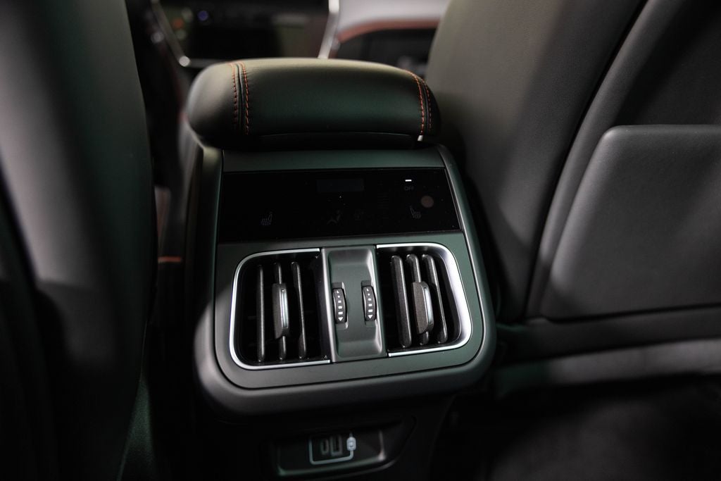 2026 Maserati Grecale Modena V6